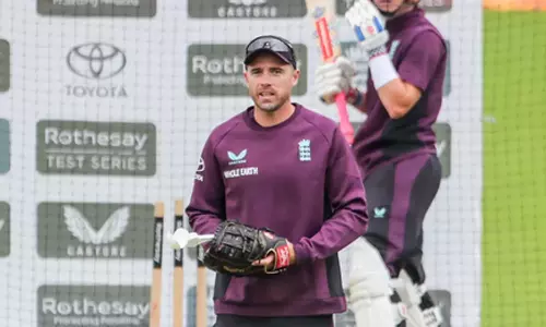 कोचिंग स्टाफ में शामिल Tim Southee की Ashes सीरीज में भागीदारी पर अनिश्चितता कोचिंग स्टाफ में शामिल Tim Southee की Ashes सीरीज में भागीदारी पर अनिश्चितता