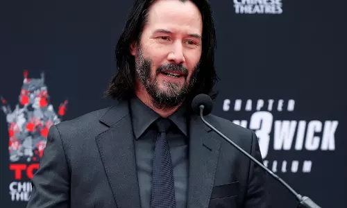 Keanu Reeves ने फिल्मों के लिए नाम बदलने का अनुभव किया साझा