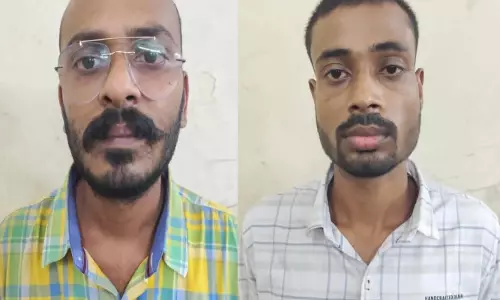 ड्रग पैडलर ने कार से आरक्षक को की कुचलने की कोशिश, गिरफ्तार ड्रग पैडलर ने कार से आरक्षक को की कुचलने की कोशिश, गिरफ्तार