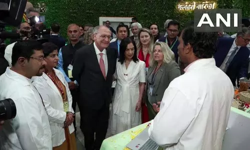 ब्राज़ील के उपराष्ट्रपति जेराल्डो अल्कमिन ने अखिल भारतीय आयुर्वेद संस्थान का दौरा किया