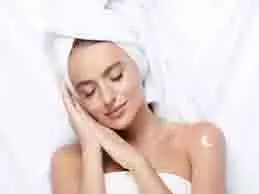 Skin Care : कांच की तरह दमक उठेगा चेहरा, अगर आप भी रोजाना पी लेंगे ये ड्रिंक Skin Care : कांच की तरह दमक उठेगा चेहरा, अगर आप भी रोजाना पी लेंगे ये ड्रिंक