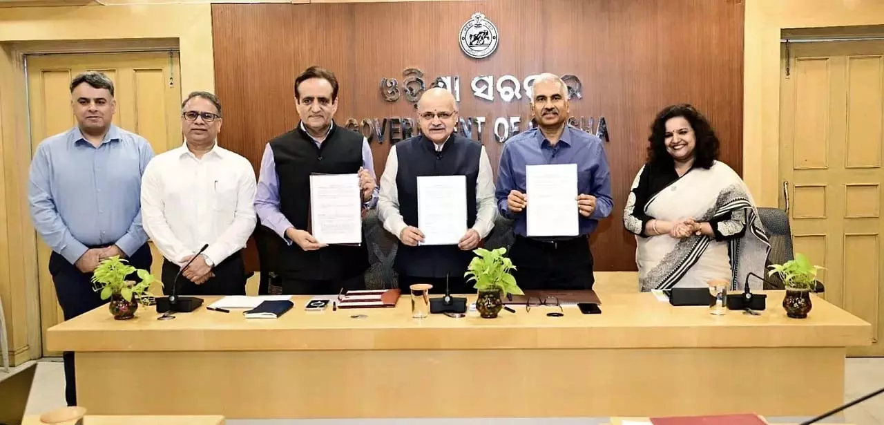 Odisha : क्लीन एनर्जी ट्रांज़िशन में तेज़ी लाने के लिए त्रिपक्षीय समझौते पर साइन हुए Odisha : क्लीन एनर्जी ट्रांज़िशन में तेज़ी लाने के लिए त्रिपक्षीय समझौते पर साइन हुए