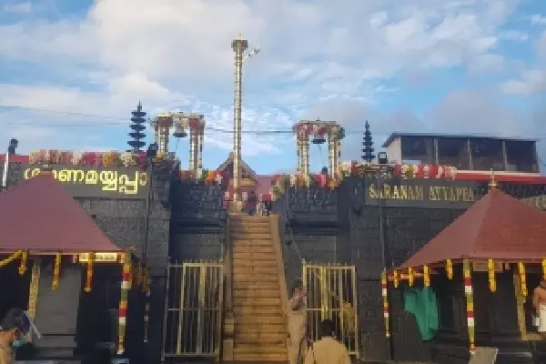 Sabarimala gold theft: SIT ने पहली गिरफ्तारी दर्ज की; अगला कौन? Sabarimala gold theft: SIT ने पहली गिरफ्तारी दर्ज की; अगला कौन?