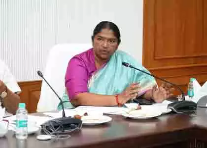 Telangana ने 6,294 करोड़ रुपये की ग्रामीण सड़कों के लिए निविदाएं जारी कीं Telangana ने 6,294 करोड़ रुपये की ग्रामीण सड़कों के लिए निविदाएं जारी कीं
