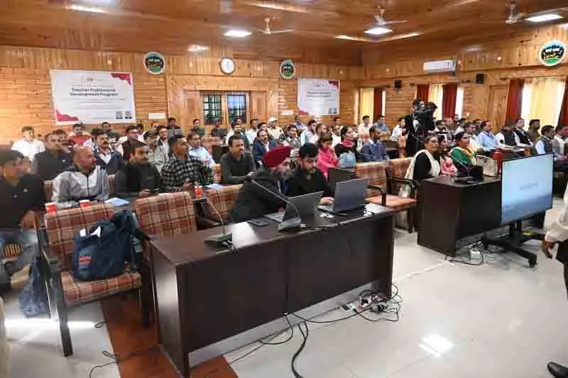 नीति आयोग के कार्यक्रम से Chamba के शिक्षकों को बढ़ावा मिला नीति आयोग के कार्यक्रम से Chamba के शिक्षकों को बढ़ावा मिला