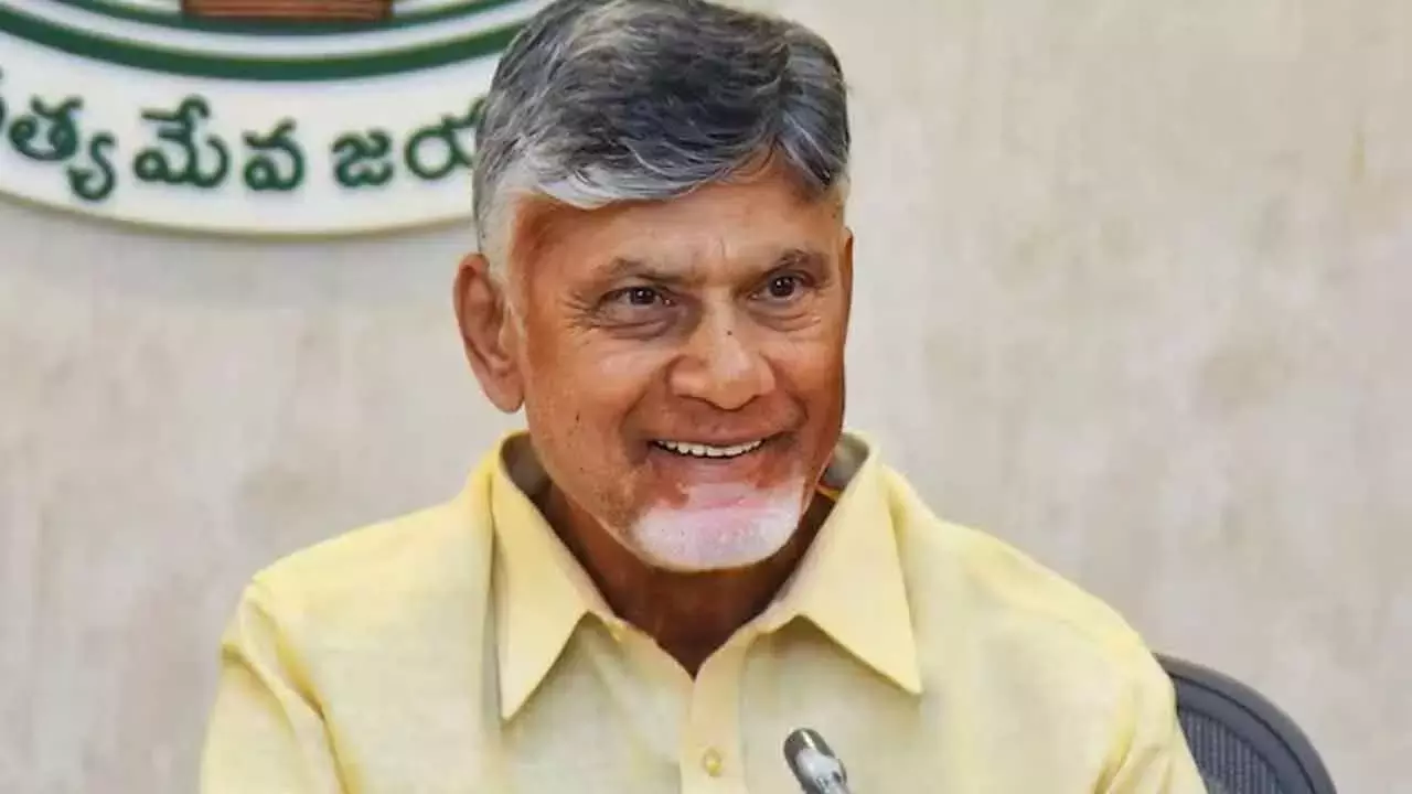 Andhra के मुख्यमंत्री नायडू ने जीएसटी सुधार प्रतियोगिताओं में सफलता के लिए छात्र की सराहना की Andhra के मुख्यमंत्री नायडू ने जीएसटी सुधार प्रतियोगिताओं में सफलता के लिए छात्र की सराहना की