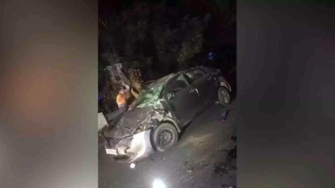 ओडिशा के बारगढ़ में NH-53 बाईपास रोड पर कार दुर्घटना में 3 की मौत ओडिशा के बारगढ़ में NH-53 बाईपास रोड पर कार दुर्घटना में 3 की मौत