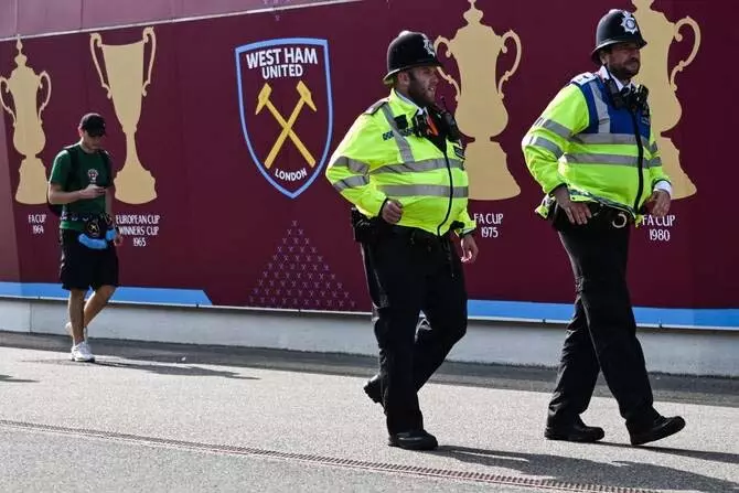 Aston Villa बनाम मैकाबी मैच,फैंस पर बैन हटाने की कोशिश में जुटे ब्रिटिश अधिकारी Aston Villa बनाम मैकाबी मैच,फैंस पर बैन हटाने की कोशिश में जुटे ब्रिटिश अधिकारी