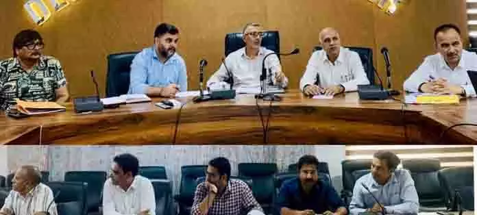 डीसी कठुआ ने PHE, सिंचाई और बाढ़ नियंत्रण कार्यों की भौतिक, वित्तीय प्रगति की समीक्षा की डीसी कठुआ ने PHE, सिंचाई और बाढ़ नियंत्रण कार्यों की भौतिक, वित्तीय प्रगति की समीक्षा की