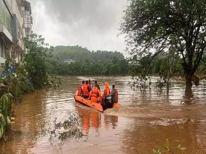 राज्य सरकार ने बाढ़ प्रभावित जिलों के लिए 1356 करोड़ रुपये की सहायता को मंजूरी दी राज्य सरकार ने बाढ़ प्रभावित जिलों के लिए 1356 करोड़ रुपये की सहायता को मंजूरी दी