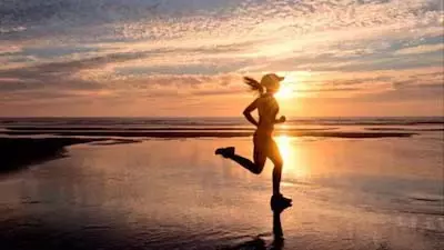 महिलाओं की Health सिर्फ मातृत्व तक सीमित नहीं, प्रजनन के बाद के वर्षों पर भी ज़रूरी है ध्यान महिलाओं की Health सिर्फ मातृत्व तक सीमित नहीं, प्रजनन के बाद के वर्षों पर भी ज़रूरी है ध्यान