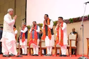 नए उपमुख्यमंत्री ने संभाला शपथ ग्रहण, नेताओं और जनता से आभार व्यक्त नए उपमुख्यमंत्री ने संभाला शपथ ग्रहण, नेताओं और जनता से आभार व्यक्त