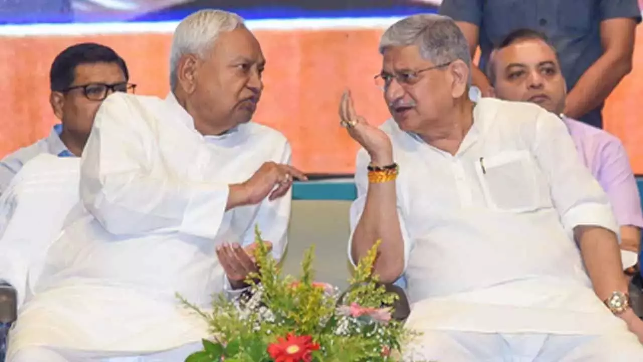 JDU ने जारी की 40 स्टार प्रचारकों की सूची, मुख्यमंत्री नीतीश कुमार सबसे आगे JDU ने जारी की 40 स्टार प्रचारकों की सूची, मुख्यमंत्री नीतीश कुमार सबसे आगे