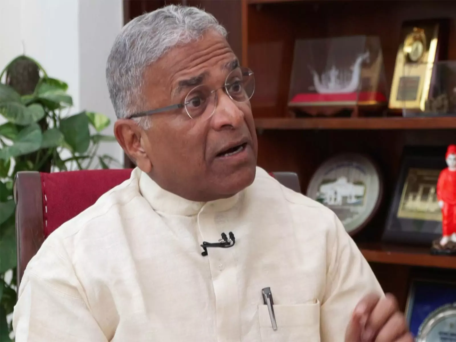 राज्यसभा उपसभापति हरिवंश का बयान: तेजस्वी यादव से कोई उम्मीद नहीं, नेतृत्व की परीक्षा बाकी राज्यसभा उपसभापति हरिवंश का बयान: तेजस्वी यादव से कोई उम्मीद नहीं, नेतृत्व की परीक्षा बाकी
