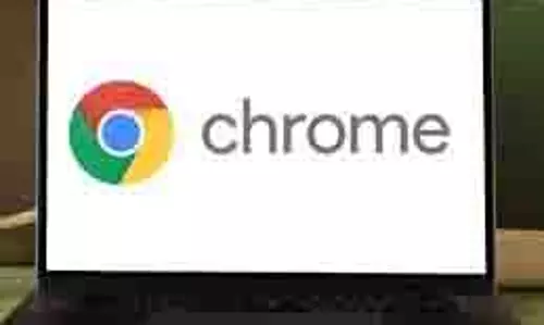 Google Chrome: यूजर्स सावधान, मंडरा रहा है यह बड़ा खतरा, सेफ रहने के लिए कर लें ये काम Google Chrome: यूजर्स सावधान, मंडरा रहा है यह बड़ा खतरा, सेफ रहने के लिए कर लें ये काम