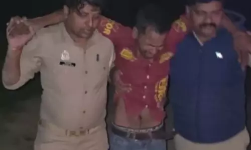 गैंगरेप के आरोपी का हाफ एनकाउंटर, हुई गिरफ्तारी गैंगरेप के आरोपी का हाफ एनकाउंटर, हुई गिरफ्तारी
