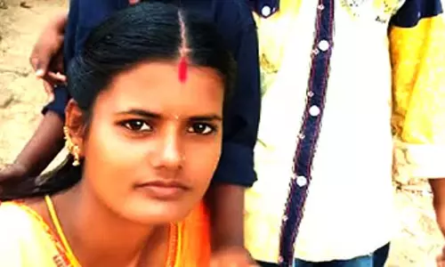 पारिवारिक विवाद: मां ने दो बेटों के साथ कुएं में कूदकर आत्महत्या कर ली पारिवारिक विवाद: मां ने दो बेटों के साथ कुएं में कूदकर आत्महत्या कर ली