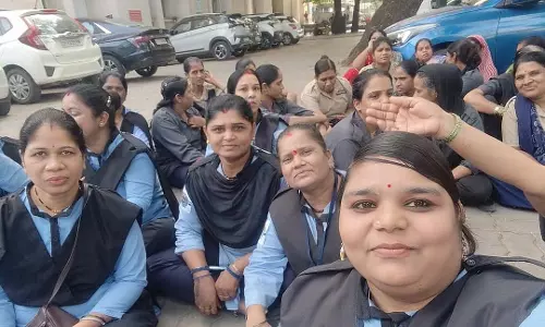 Indore : एमवाय, एमटीएच कंपाउंड हॉस्पिटल में आउटसोर्स स्टाफ की हड़ताल से सेवाएं प्रभावित