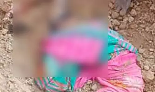 पीली मिट्टी खदान में हादसा, महिला की मौत पीली मिट्टी खदान में हादसा, महिला की मौत