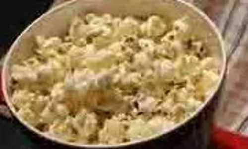 Butter Popcorn : घर पर बनाएं क्रिस्पी और टेस्टी बटर पॉपकॉर्न Butter Popcorn : घर पर बनाएं क्रिस्पी और टेस्टी बटर पॉपकॉर्न