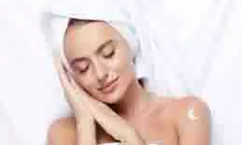Skin Care : कांच की तरह दमक उठेगा चेहरा, अगर आप भी रोजाना पी लेंगे ये ड्रिंक Skin Care : कांच की तरह दमक उठेगा चेहरा, अगर आप भी रोजाना पी लेंगे ये ड्रिंक