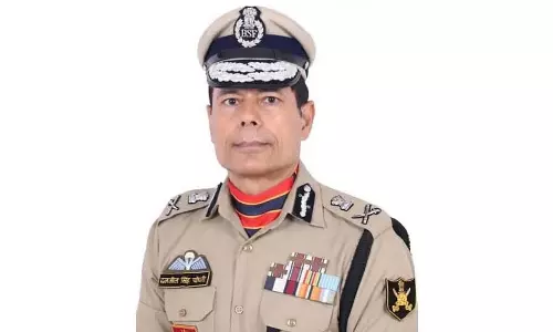 ऑपरेशन सिंदूर के दौरान पुलिस ने दूसरे सुरक्षा बलों के साथ कंधे से कंधा मिलाकर काम किया: BSF DG ऑपरेशन सिंदूर के दौरान पुलिस ने दूसरे सुरक्षा बलों के साथ कंधे से कंधा मिलाकर काम किया: BSF DG