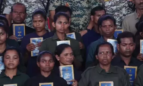 208 नक्सलियों का सरेंडर, ऐतिहासिक दिन 208 नक्सलियों का सरेंडर, ऐतिहासिक दिन