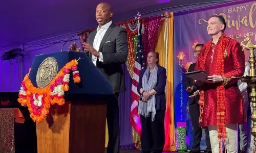 New York City में मेयर ने दिवाली समारोह का आयोजन किया