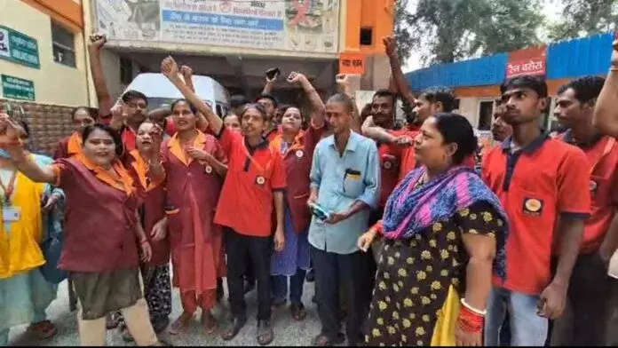 Lucknow: कर्मचारियों की हड़ताल से सिविल अस्पताल का काम प्रभावित