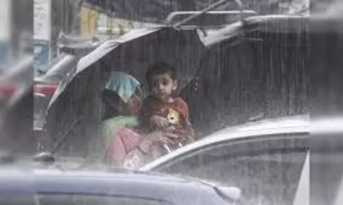 kerala: बारिश और बिजली चमकने के साथ मौसम का बदलाव, सतर्क रहें