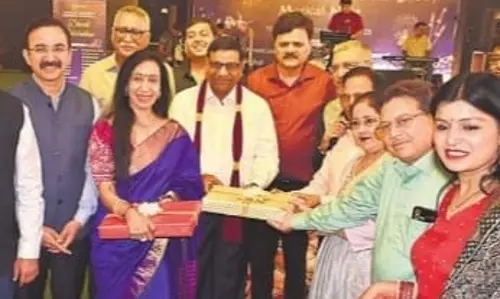Bareilly: उद्यमियों ने दिवाली में रंग भरा, प्रतियोगिताओं में लिया हिस्सा Bareilly: उद्यमियों ने दिवाली में रंग भरा, प्रतियोगिताओं में लिया हिस्सा