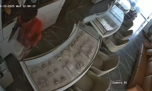 ₹1.31 करोड़ का सोना चोरी; वर्कर ने किया क्राइम: मालिक की शिकायत ₹1.31 करोड़ का सोना चोरी; वर्कर ने किया क्राइम: मालिक की शिकायत