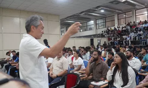 जापानी विशेषज्ञों ने खेल विश्वविद्यालय के छात्रों और प्रशिक्षकों को फिटनेस तकनीकों से परिचित कराया जापानी विशेषज्ञों ने खेल विश्वविद्यालय के छात्रों और प्रशिक्षकों को फिटनेस तकनीकों से परिचित कराया