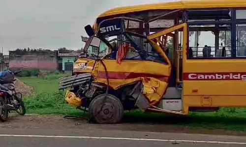 Himachal: स्कूल बस खाई में गिरने से 7 छात्र और 1 शिक्षक घायल