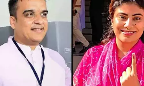 गुजरात मंत्रिमंडल में फेरबदल: सांघवी डिप्टी CM, रीवाबा जाडेजा राज्य मंत्री गुजरात मंत्रिमंडल में फेरबदल: सांघवी डिप्टी CM, रीवाबा जाडेजा राज्य मंत्री