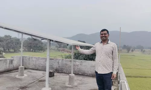 प्रधानमंत्री सूर्यघर मुफ्त बिजली योजना से ऊर्जा उत्पादक बना अरूण गुप्ता
