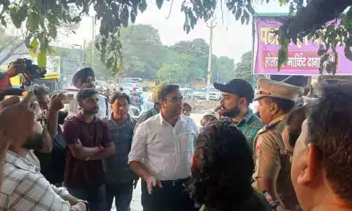ACP ने थोक पटाखा बाजार में यातायात की समीक्षा की