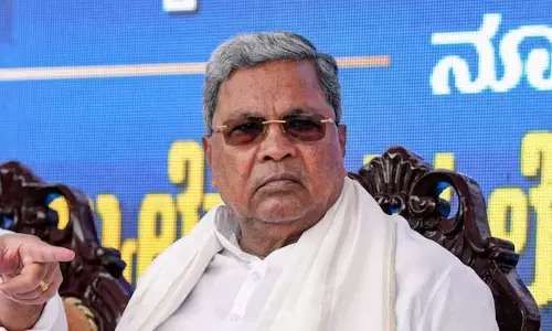 Karnataka के मुख्यमंत्री ने जाति सर्वेक्षण से बचने के लिए सुधा मूर्ति और नारायण मूर्ति की आलोचना की