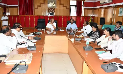 व्यवस्थित तरीके से मनाने के लिए कदम उठाएं: जिला कलेक्टर सी.एन. श्रीधर व्यवस्थित तरीके से मनाने के लिए कदम उठाएं: जिला कलेक्टर सी.एन. श्रीधर