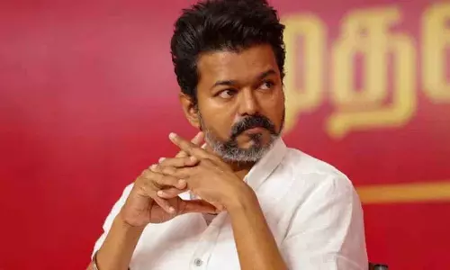 Karur मामले में चुनाव आयोग ने मद्रास उच्च न्यायालय को बताया, विजय की पार्टी मान्यता प्राप्त नहीं