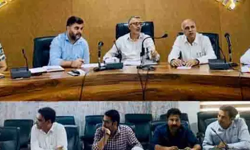डीसी कठुआ ने PHE, सिंचाई और बाढ़ नियंत्रण कार्यों की भौतिक, वित्तीय प्रगति की समीक्षा की डीसी कठुआ ने PHE, सिंचाई और बाढ़ नियंत्रण कार्यों की भौतिक, वित्तीय प्रगति की समीक्षा की