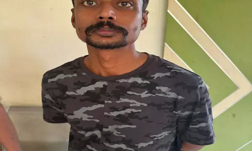 BREAKING: रायपुर में नशीली सिरप तस्करी का बड़ा खुलासा BREAKING: रायपुर में नशीली सिरप तस्करी का बड़ा खुलासा