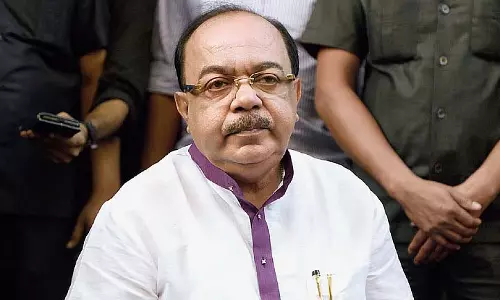 Mamata ने कानन से मुलाकात की, मैदानी इलाकों में लौटकर पदभार ग्रहण किया Mamata ने कानन से मुलाकात की, मैदानी इलाकों में लौटकर पदभार ग्रहण किया