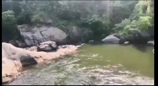 Sundargarh में झरने में नहाते समय दो छात्रों की डूबने से मौत Sundargarh में झरने में नहाते समय दो छात्रों की डूबने से मौत