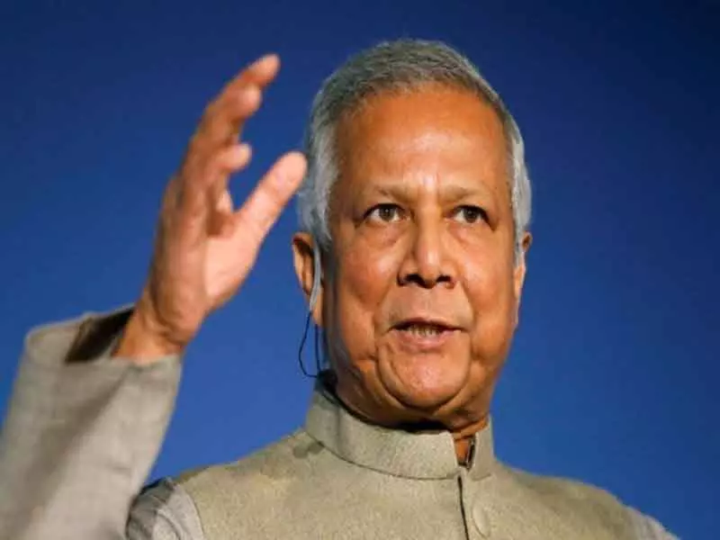 यूनुस ने जुलाई चार्टर पर हस्ताक्षर के साथ नए बांग्लादेश के जन्म की घोषणा की यूनुस ने जुलाई चार्टर पर हस्ताक्षर के साथ नए बांग्लादेश के जन्म की घोषणा की
