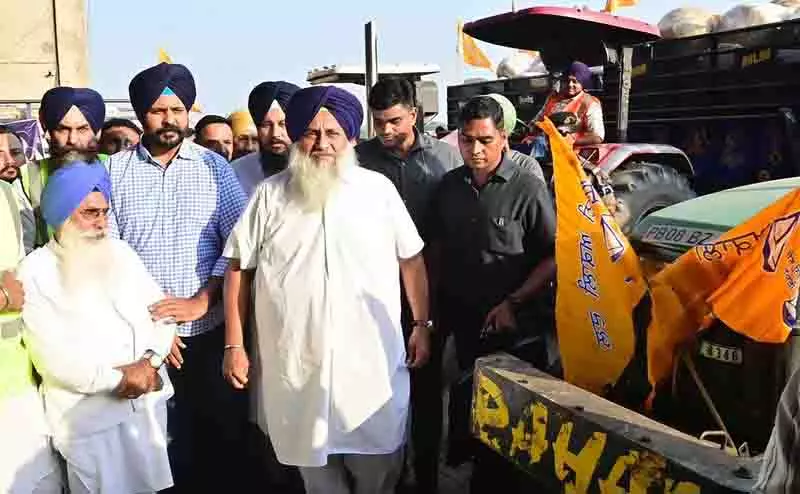 Sukhbir Badal ने पंजाब सरकार से पूछा, आपने जो प्रमाणित बीज बांटने का वादा किया था Sukhbir Badal ने पंजाब सरकार से पूछा, आपने जो प्रमाणित बीज बांटने का वादा किया था