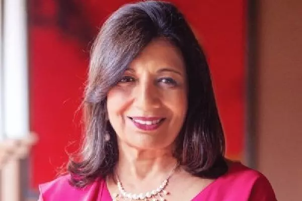 बायोकॉन की किरण मजूमदार-शॉ ने इंडिगो के खाने की आलोचना की बायोकॉन की किरण मजूमदार-शॉ ने इंडिगो के खाने की आलोचना की