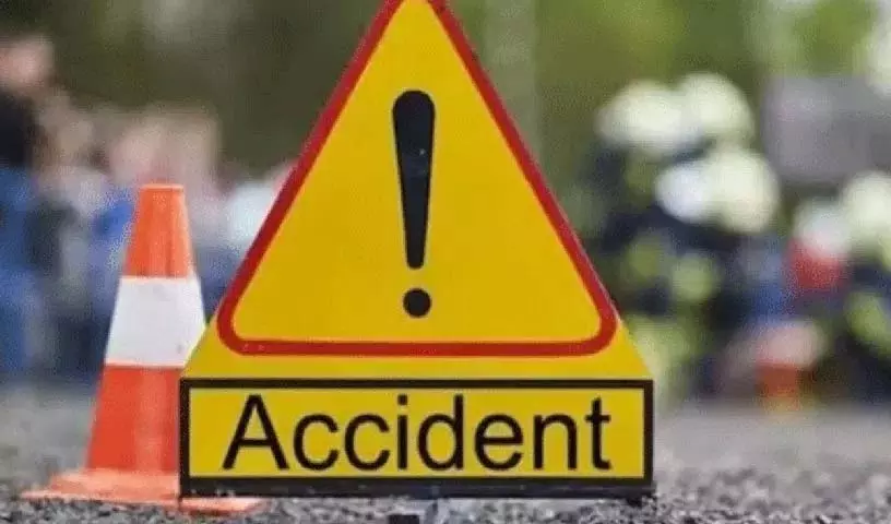 Maharashtra चंदाशाली घाट पर वाहन खाई में गिरा, 8 लोगों की मौत, 8 अन्य घायल Maharashtra चंदाशाली घाट पर वाहन खाई में गिरा, 8 लोगों की मौत, 8 अन्य घायल