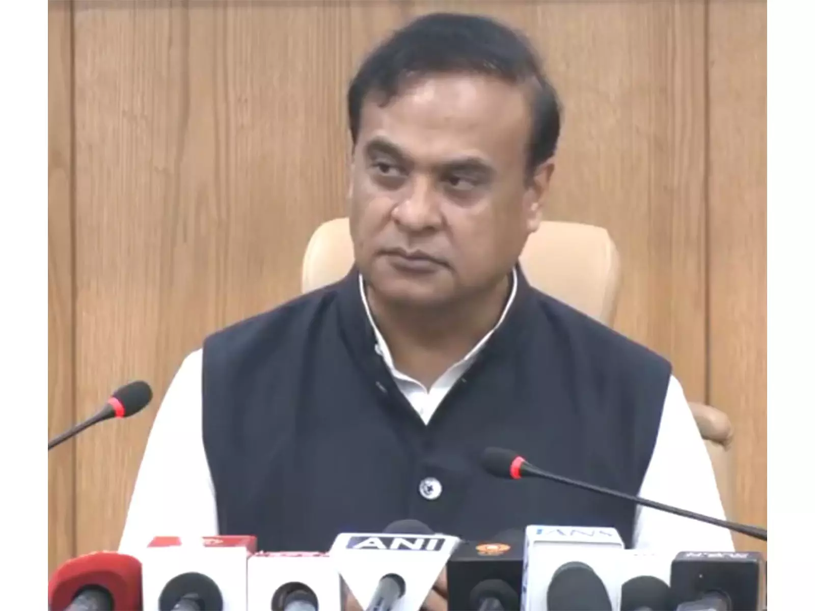 भारत का जन्म 1947 में नहीं हुआ, यह राष्ट्र और सभ्यता 5,000 वर्षों की तपस्या का परिणाम है: Himanta Biswa Sarma भारत का जन्म 1947 में नहीं हुआ, यह राष्ट्र और सभ्यता 5,000 वर्षों की तपस्या का परिणाम है: Himanta Biswa Sarma
