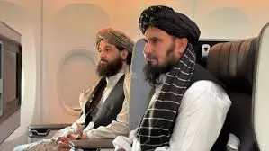 Afghanistan के रक्षा मंत्री पाकिस्तान के साथ वार्ता के लिए दोहा पहुंचे Afghanistan के रक्षा मंत्री पाकिस्तान के साथ वार्ता के लिए दोहा पहुंचे